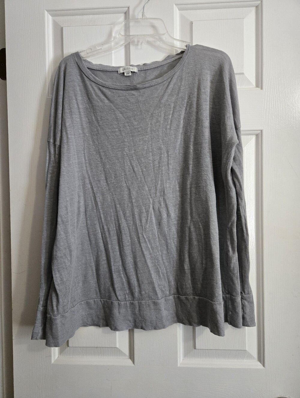 Crosley Lightweight Gray Scoop Neck Long-Sleeve Top